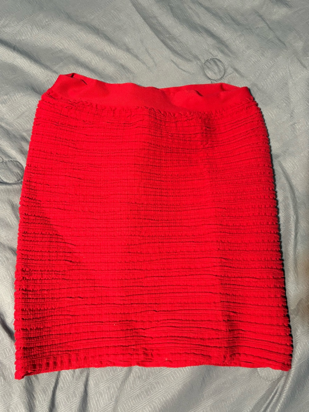Women's red stretchy pencil skirt